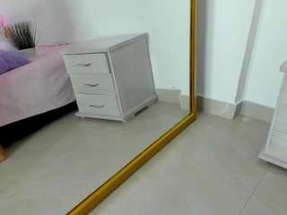 alejandra-cortes Live Webcam on {site_name}