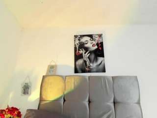 Ariel-starx live webcam show