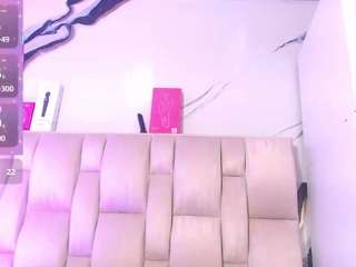 esmeraldasweet0's CamSoda show and profile