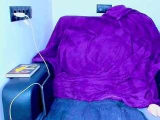 kiratenebris Live Webcam on CamSoda