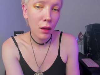 Kiratenebris's cam show statistics and live stream