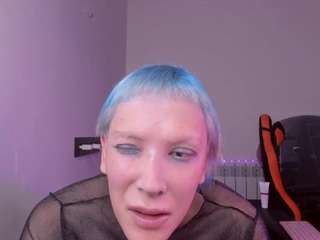 Kiratenebris's cam show statistics and live stream