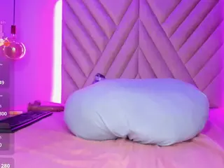 MelissaBloomm's Live Sex Cam Show