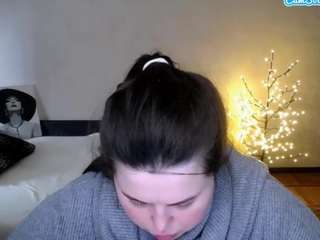 sophia-olsen-16's CamSoda show and profile