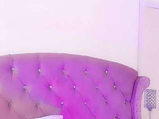 le modèle ana-paulet est en webcam porno dans un show sur le site camsoda, il possède les tags suivants: anal toys,black hair,brown eyes,lean,orgasm,spank,teen 18,young adult,hd,small tits