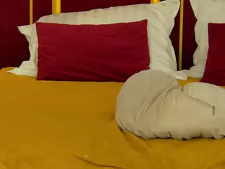 ChloeSins's Live Sex Cam Show
