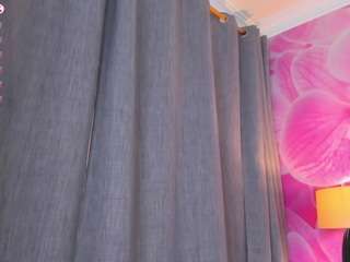 Daniela-Keller live cam preview