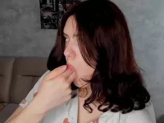 EdithHalsted's Live Sex Cam Show