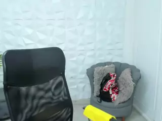 MiaRodriguezz's Live Sex Cam Show