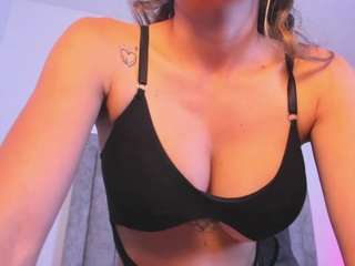 Live webcam model dannaroberts on Soda Cams