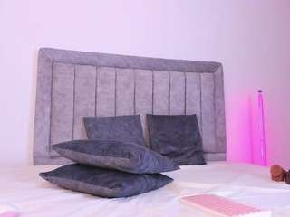 dannaroberts Live Webcam on CamSoda