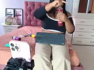 Daphneee's Live Sex Cam Show