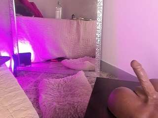  emycross chat room