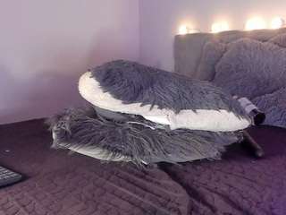 emycross Live Webcam on CamSoda