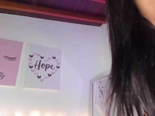 emycross Live Webcam on CamSoda