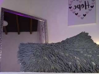 emycross webcam