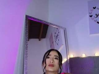 emycross Live Webcam on CamSoda