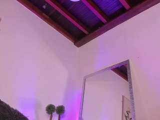 emycross Live Webcam on {site_name}