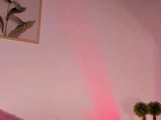 emycross Live Webcam on {site_name}