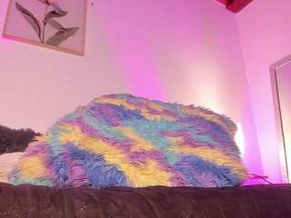 emycross Live Webcam on CamSoda