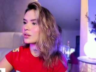 Live webcam model fernanda-c on Soda Cams