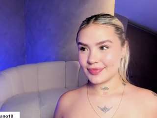 Live webcam model fernanda-c on Soda Cams