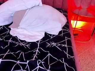 lilyroxi Live Webcam on CamSoda