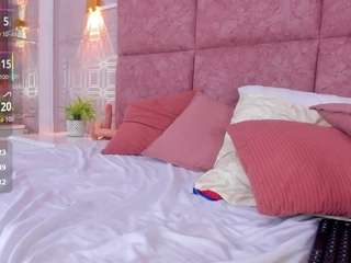 lilyroxi webcam model