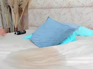 LilyRoxi's Live Sex Cam Show