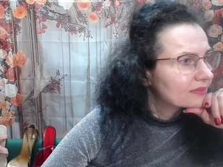 Questo modello è in diretta ora. miroslavahappi