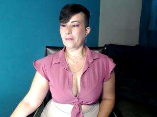 Live cam show with Sunny-Rayz