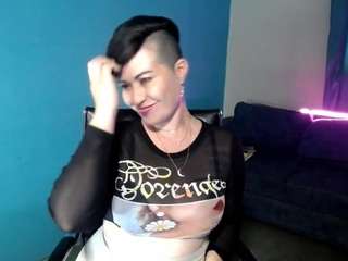Live cam show with Sunny-Rayz