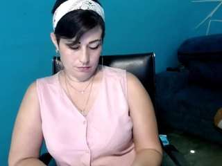 Live cam show with Sunny-Rayz