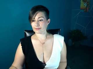 sunny-rayz Live Webcam on CamSoda