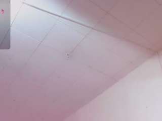 adharaamoon webcam model