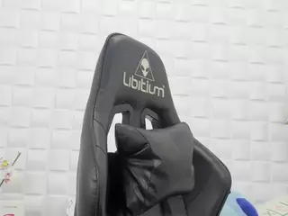 alexia-7's Live Sex Cam Show