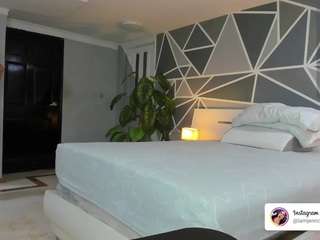 charolbruce Live Webcam on CamSoda