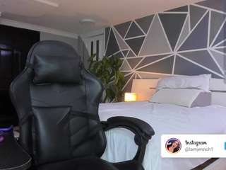 charolbruce Live Webcam on CamSoda