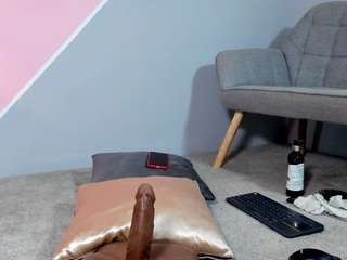 charolbruce live cam preview