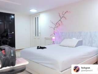 charolbruce live cam preview