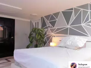 charolbruce's Live Sex Cam Show