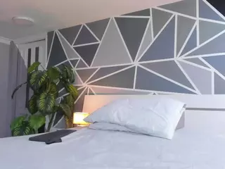 charolbruce's Live Sex Cam Show