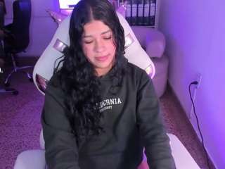 layla-golden camsoda