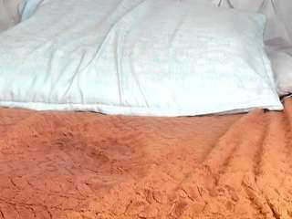mollys-charm777 webcam