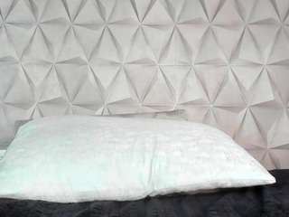mollys-charm777 webcam model