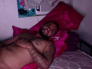 poundtown general's Live Sex Cam Show