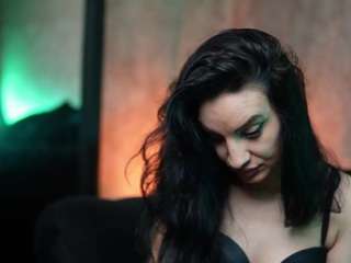 bikiboom's CamSoda show and profile