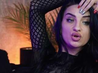 bikiboom's CamSoda show and profile