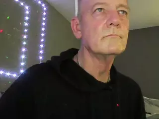 camcouple4u's Live Sex Cam Show