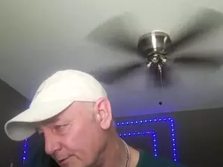 camcouple4u's Live Sex Cam Show